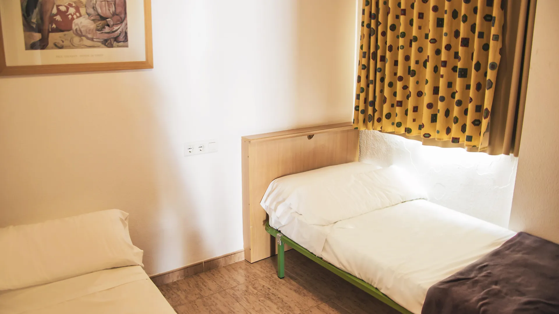 Pins Platja Apartments Cambrils İspanya