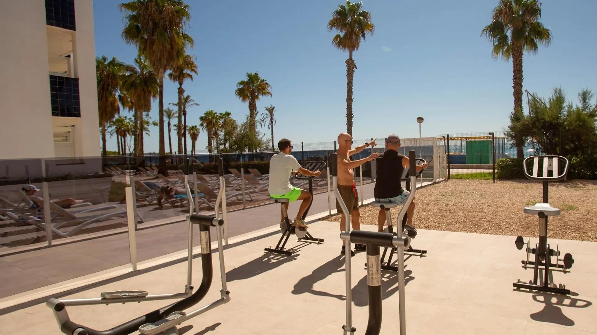 Pins Platja Apartments Cambrils İspanya